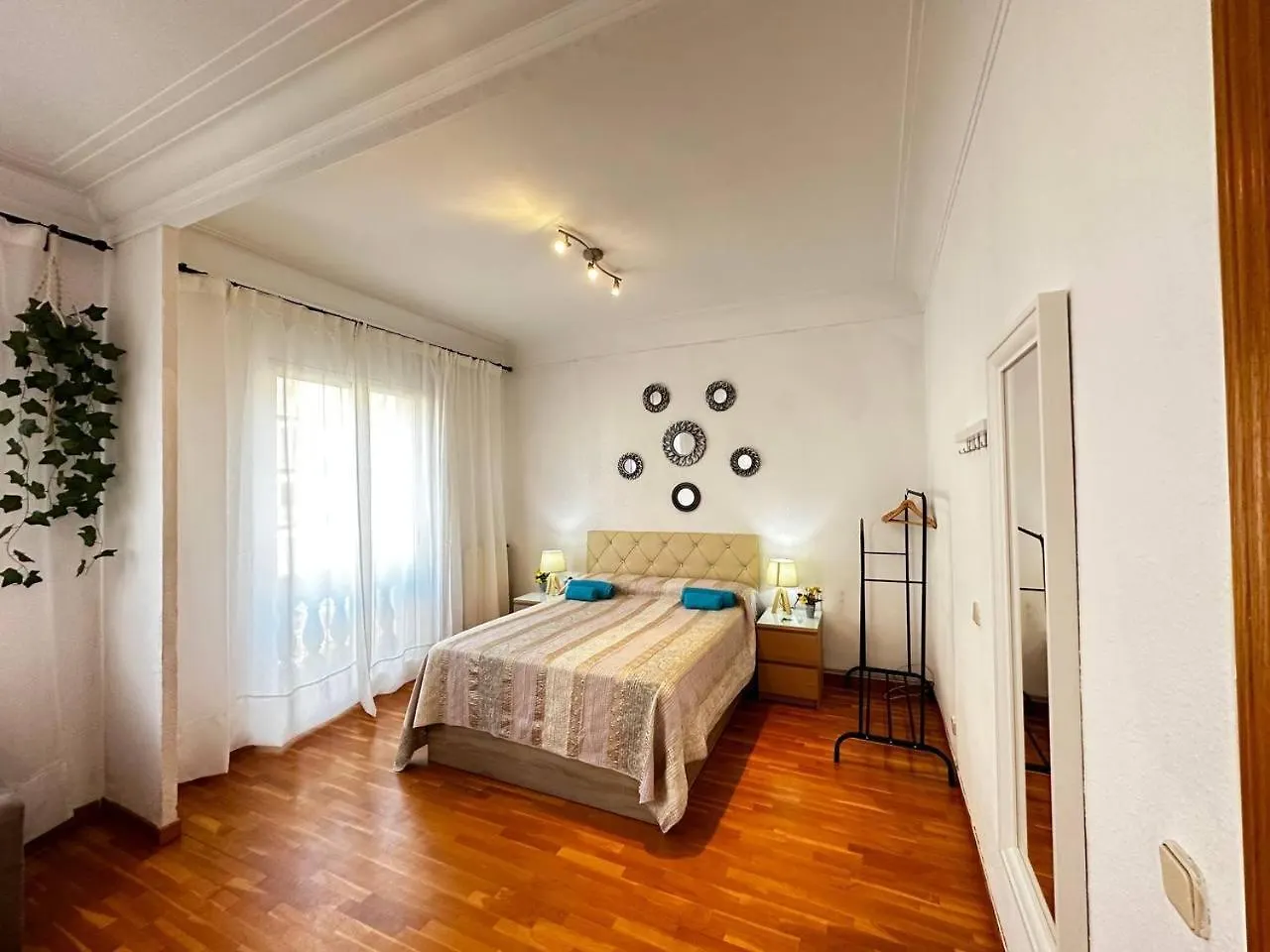 Bed & Breakfast Rooms Argo Barcelona
